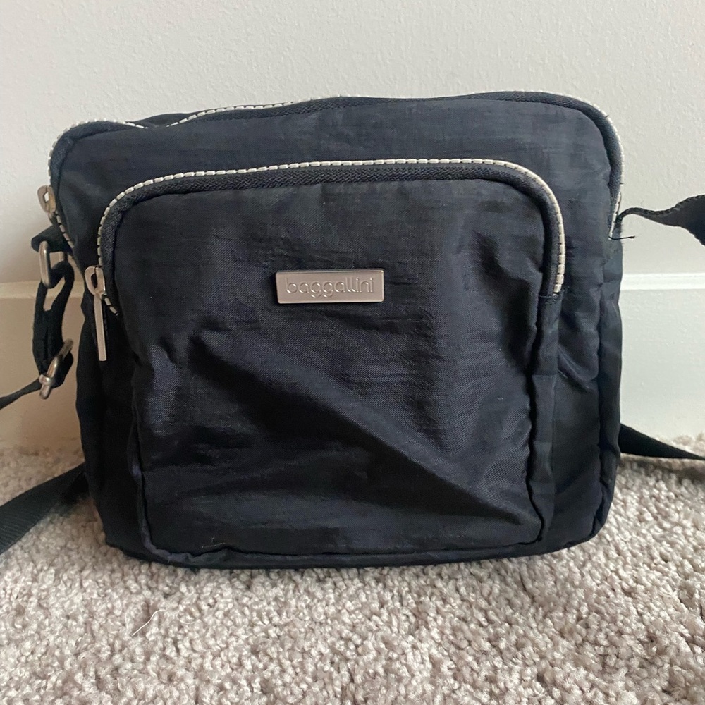 Baggallini Midnight Black Camera‎ Bag